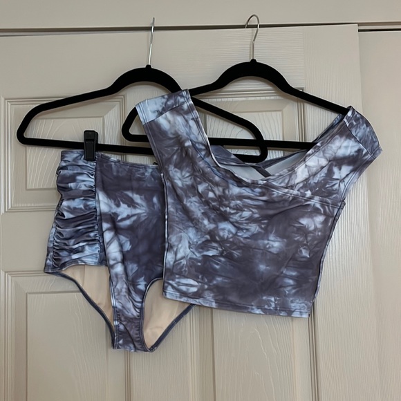 Kortni Jeane Other - Kortni jeane tie-dye water swimsuit